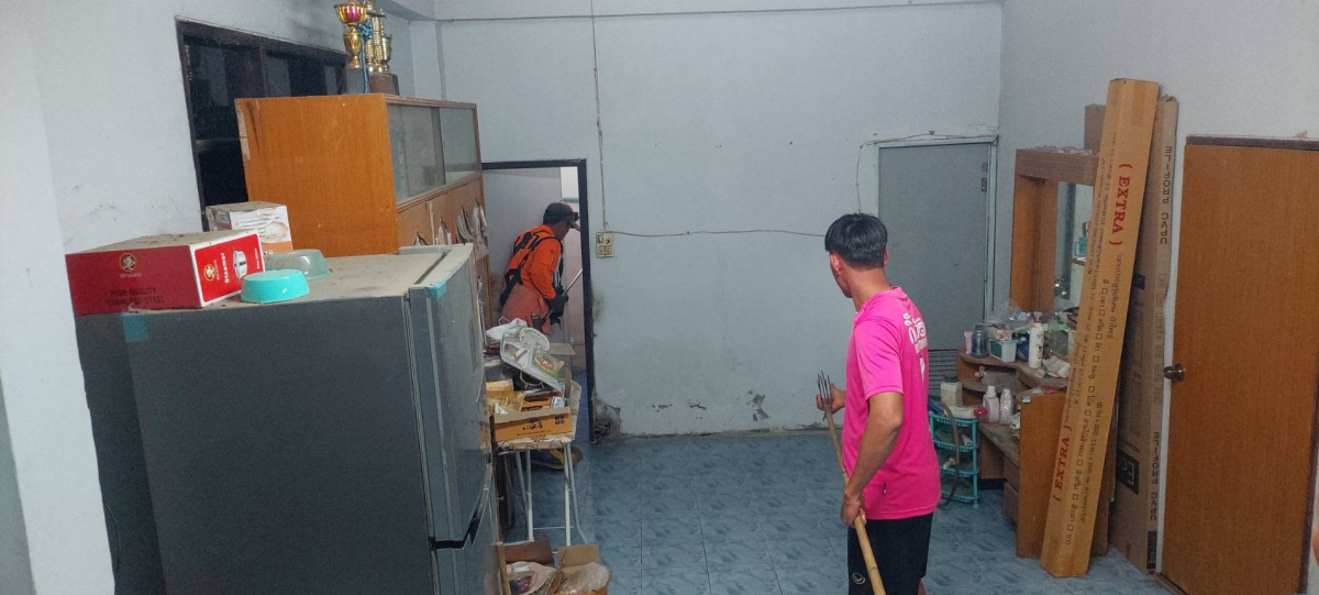 วันที่ 15 พฤศจิกายน 2566 นายชัยรัตน์ กิตติหิรัญวัฒน์ นายกเทศมนตรีตำบลตลาดแค มอบหมายให้เจ้าหน้าที่เทศบาลตำบลตลาดแค  ดำเนินการจับสัตว์มีพิษ บ้านนายประคอง มุกดา ชุมชนตลาดแคตะวันออกฝั่งใต้ หมู่ 15 อำเภอโนนสูง จังหวัดนครราชสีมา