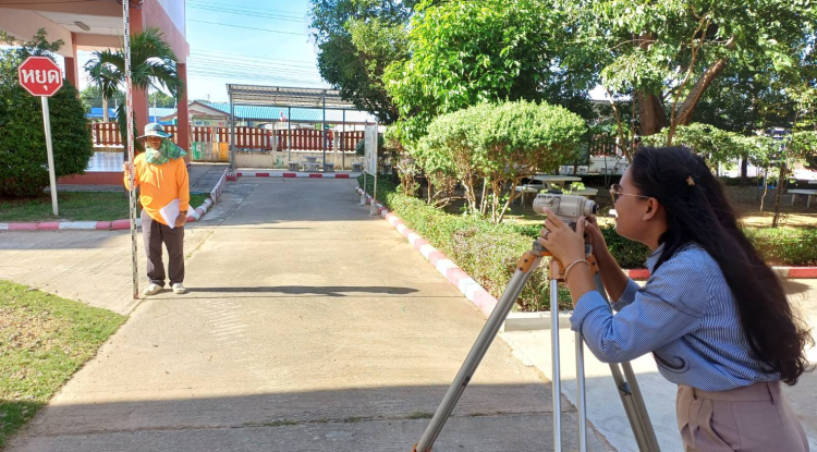 วันที่ 16 พฤศจิกายน 2566 นายชัยรัตน์ กิตติหิรัญวัฒน์ นายกเทศมนตรีตำบลตลาดแค มอบหมายให้เจ้าหน้าที่เทศบาลตำบลตลาดแค  ดำเนินการสำรวจพื้นที่ เพื่อดำเนินการโครงการปรับปรุงภูมิทัศน์รอบอาคารอเนกประสงค์หลังคาโค้งของโรงเรียนเทศบาลตลาดแค  อำเภอโนนสูง จังหวัดนครราชสีมา