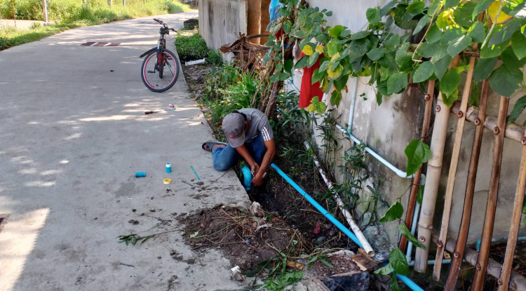 วันที่ 20 พฤศจิกายน 2566 นายชัยรัตน์ กิตติหิรัญวัฒน์ นายกเทศมนตรีตำบลตลาดแค มอบหมายให้เจ้าหน้าที่เทศบาลตำบลตลาดแค ดำเนินการแก้ไขน้ำประปาไม่ไหล บริเวณชุมชนโนนพิมาน ตำบลธารปราสาท อำเภอโนนสูง จังหวัดนครราชสีมา