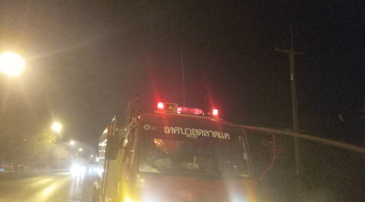 วันที่ 5 กุมภาพันธ์  2567   เวลา 21.45 น. เทศบาลตำบลตลาดแค ได้รับการแจ้งประสานจากเจ้าหน้าที่ กู้ภัย แจ้งเหตุไฟไหม้หญ้า บริเวณริมถนนมิตรภาพ ใกล้กับ ศูนย์โตโยต้าสาขาพิมาย นายชัยรัตน์ กิตติหิรัญวัฒน์  นายกเทศมนตรีตำบลตลาดแค ได้สั่งการให้เจ้าหน้าที่งานป้องกันและบรรเทาสาธารณภัย จำนวน 5 นาย นำรถน้ำออกระงับเหตุเพลิงไหม้ที่เกิดเหตุดังกล่าว   สามารถควบคุมเพลิงไว้ได้ภารกิจสำเร็จเรียบร้อยได้ในเวลา 22.20 น. (ไม่ได้รับความเสียหาย)