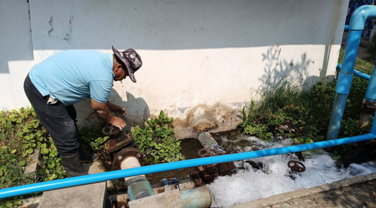 วันที่ 15 มีนาคม  2567 นายชัยรัตน์ กิตติหิรัญวัฒน์ นายกเทศมนตรีตำบลตลาดแค มอบหมายให้เจ้าหน้าที่เทศบาลตำบลตลาดแค  ได้ดำเนินการล้างหน้าทราย โรงผลิดน้ำประปา (ป.2)  เพื่อให้น้ำประปาสะอาดและปลอดภัยสำหรับประชาชนผู้ใช้น้ำของเทศบาลตำบลตลาดแค