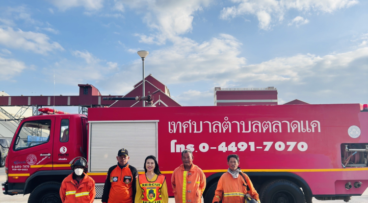 วันที่ 28 พฤศจิกายน 2567  นายชัยรัตน์ กิตติหิรัญวัฒน์ นายกเทศมนตรีตำบลตลาดแค  มอบหมายให้เจ้าหน้าที่เทศบาลตำบลตลาดแค ร่วมกิจกรรมฝึกซ้อมแผนฉุกเฉินดับเพลิงและอพยพหนีไฟ ณ บริษัท เกลือพิมาย จำกัด โดยมีภาคีเครือข่ายเข้าร่วมกิจกรรม