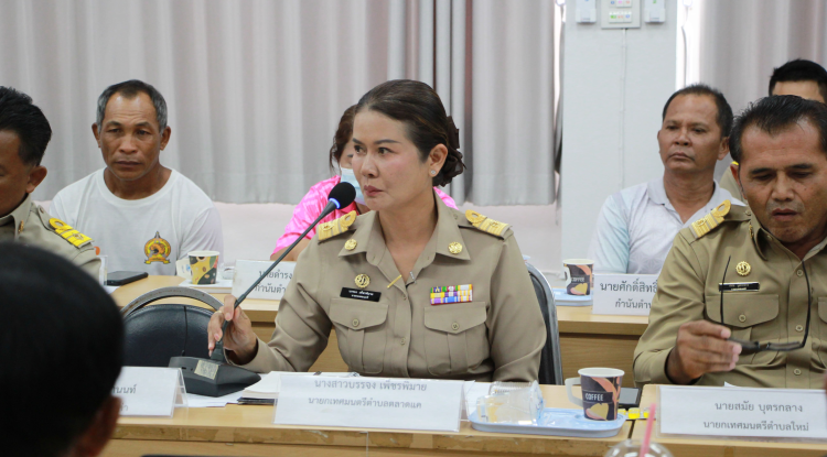 วันที่ 1 กรกฎาคม 2568 นางสาวบรรจง เพ็ชรพิมาย  นายกเทศมนตรีตำบลตลาดแค  เข้าร่วมประชุมหัวหน้าส่วนราชการ ผู้บริหารองค์กรปกครองส่วนท้องถิ่น คณะกรรมการบริหารงานอำเภอแบบบูรณาการ (ก.บ.อ.) และกำนัน ผู้ใหญ่บ้าน ฯลฯ ประจำเดือนกรกฎาคม 2568 ณ ห้องประชุมอำเภอโนนสูง อำเภอโนนสูง จังหวัดนครราชสีมา